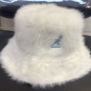 Kangol White Angira blend Fur Bucket Hat with Logo